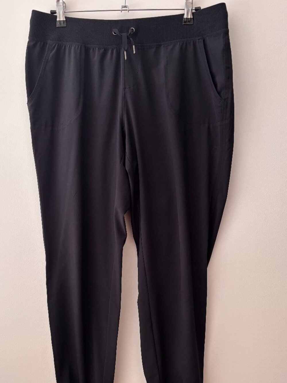 Athleta womans  black pants size 10